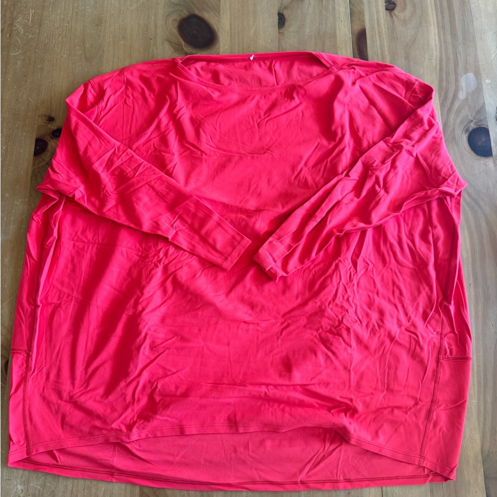 Lululemon long sleeve tee